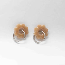 Charger l'image dans la galerie, Boucles fleurs | Sable doré