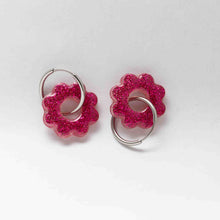 Charger l&#39;image dans la galerie, Boucles fleurs | Fuschia fever
