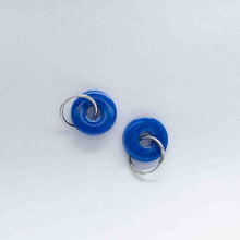Charger l&#39;image dans la galerie, Boucles donut | Bleu majorelle
